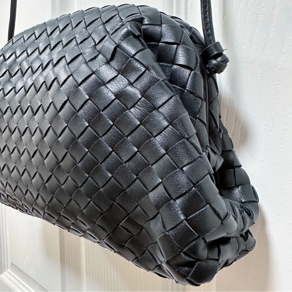 Quince Italian Leather Handwoven Pouch Crossbody Clutch | One Size | Black 👜✨ - Picture 2 of 14